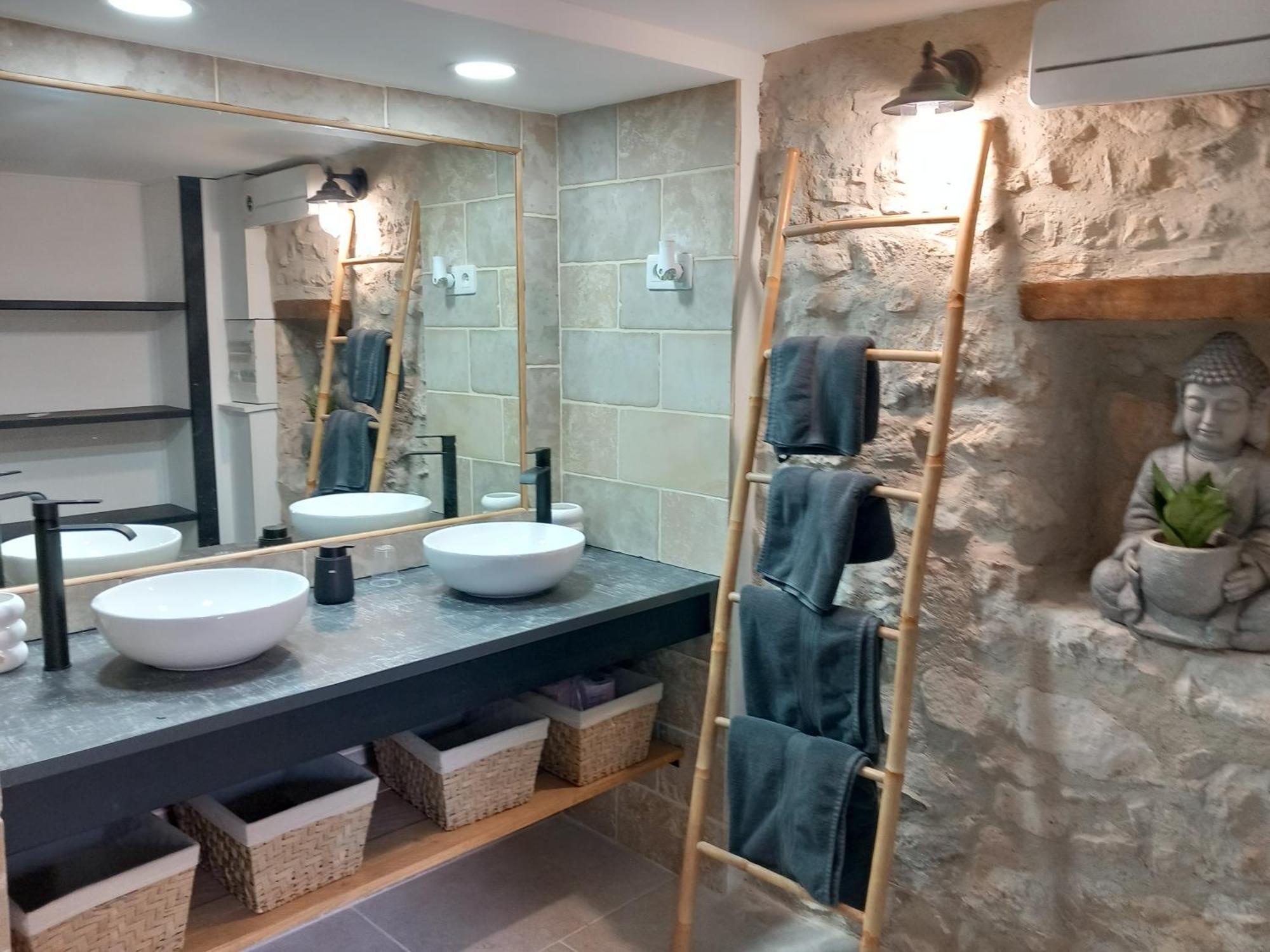 Murs  Chez Daniele Chambre Avec Jacuzzi Et Terrasse Privee מראה חיצוני תמונה