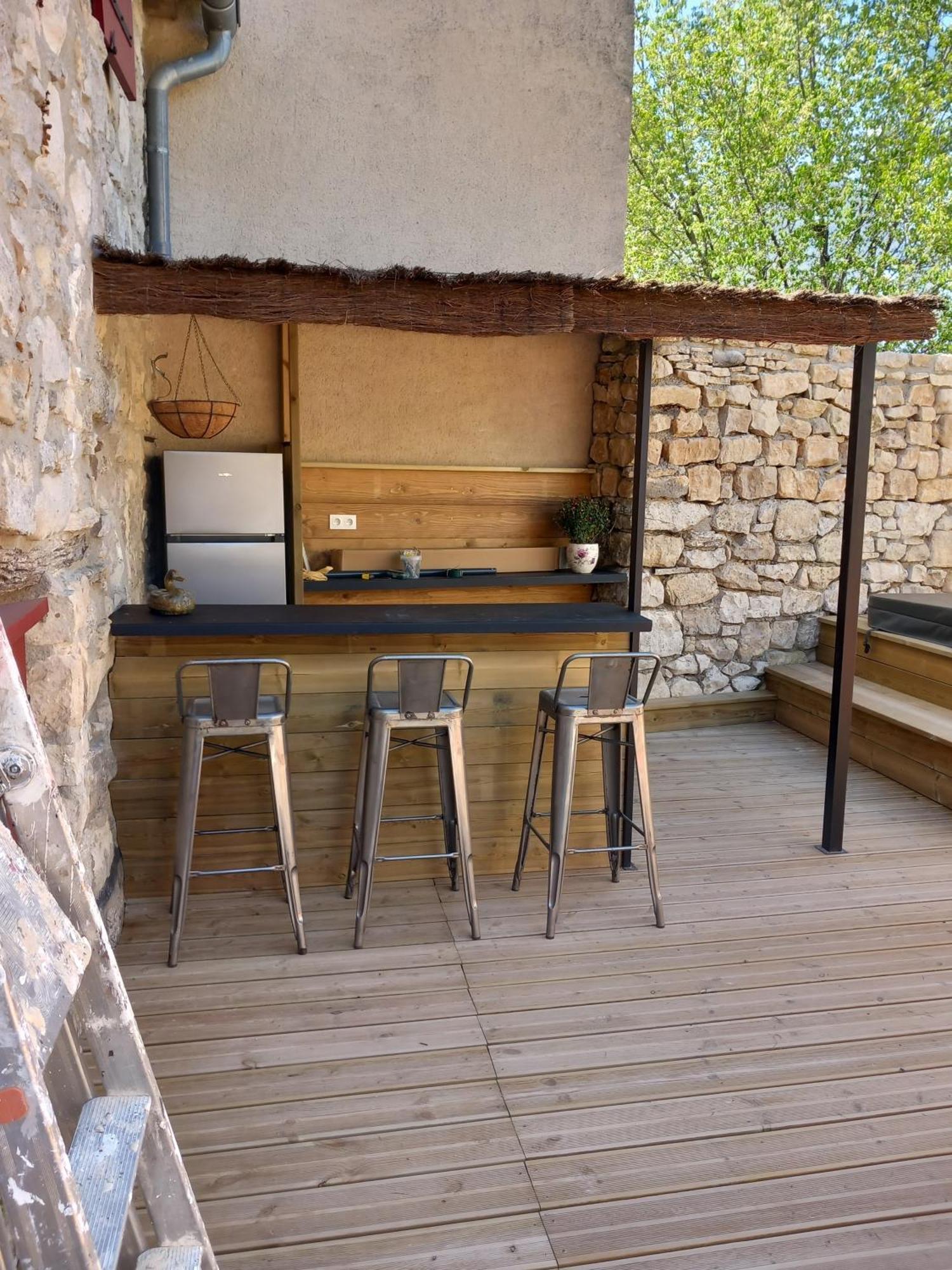 Murs  Chez Daniele Chambre Avec Jacuzzi Et Terrasse Privee מראה חיצוני תמונה
